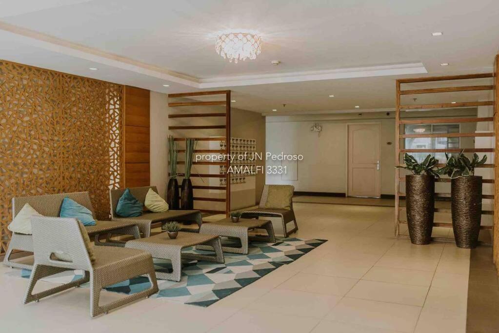 Work-Friendly Mountain-View Condo Near Sm Seaside 宿务 外观 照片